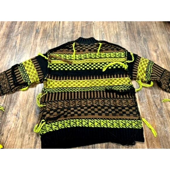 "Ragged Jeans" Mens Sweater, 1/2 Zip, Hip Hop , Grundge, Beetlejuice - Picture 2 of 8